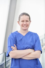 Profilbild von Dr. Leonie Dewein