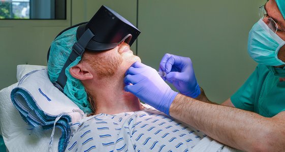 Patient mit VR-Brille