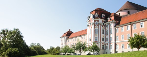 Blick auf die Akademie für Gesundheitsberufe 