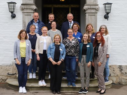 Gruppenfoto der Beteiligten des Projekts „Dazugehören BaWü“ 