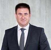 Profilbild von Dr. med. Oliver Mayer, MBA