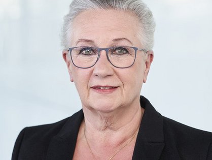 Professorin Dr. Doris Henne-Bruns