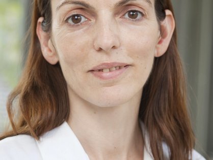 Dr. Anca Sindrilaru (links) und Prof. Dr. Karin Scharffetter-Kochanek