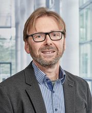 Profilbild von Prof. Dr. phil. Dipl.-Psych. Markus Kiefer
