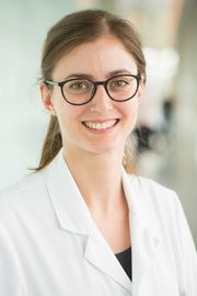 Profilbild von Dr. med. Veronika Hall