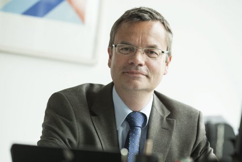 Porträtfoto von Professor Dr. Christian Buske