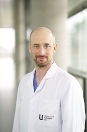 Profilbild von PD Dr. med. Lukas Perkhofer