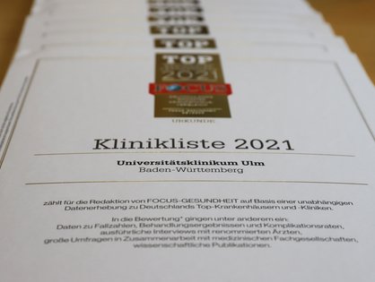 Die Urkunde zur Focus-Klinikliste des Universitätsklinikums Ulm