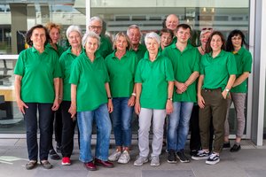 Gruppenfoto Grüne Damen und Herren