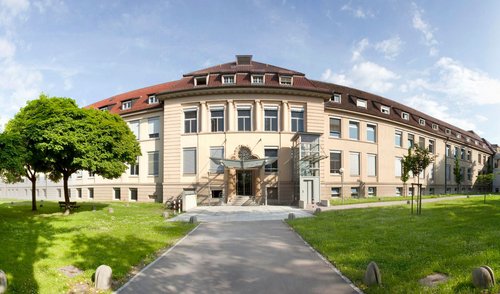 Das alte Gebäude der Klinik für Urologie (Quelle: Universitätsklinikum Ulm)