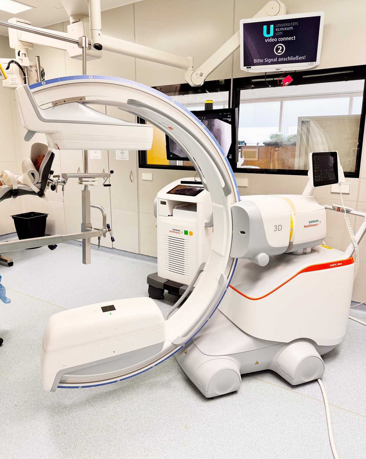 Innovatives Röntgengerät erleichtert OP-Abläufe: | Universitätsklinikum Ulm
