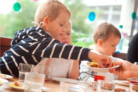 Spielende Kindergartenkinder