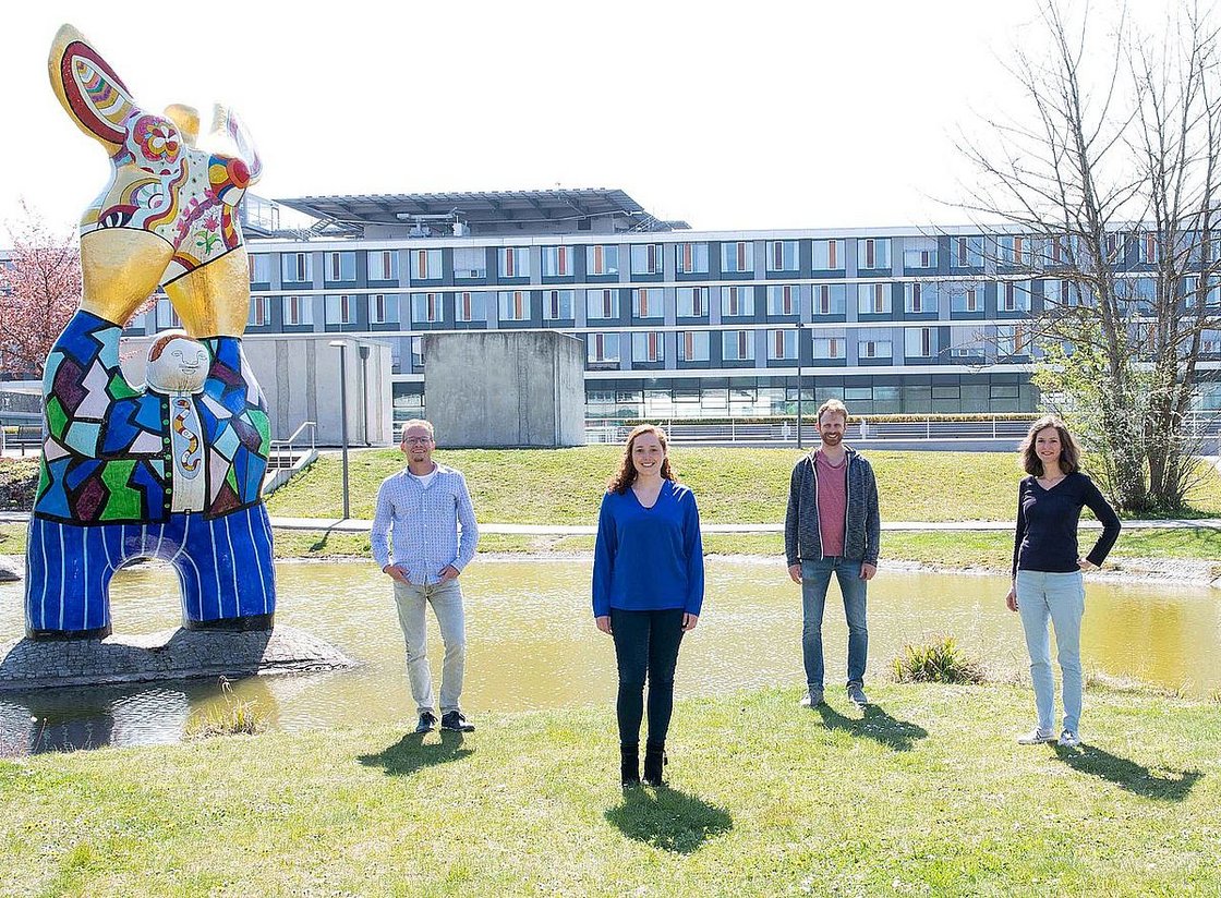 (v.l.): Prof. Alexander Kleger, Jessica Merkle, Markus Breunig and Dr. Meike Hohwieler