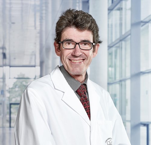 Porträtfoto Prof. Dr. Steffen Stenger