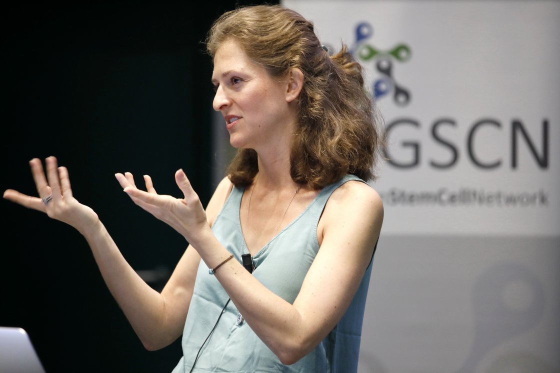 Meike Hohwieler, presenting at GSCN