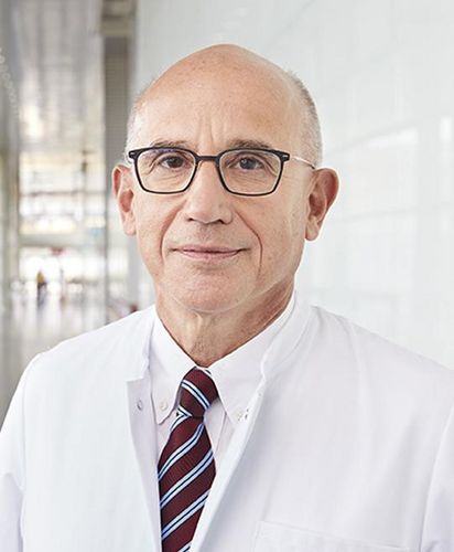 Professor Dr. Hartmut Döhner ist Ärztlicher Direktor der Klinik für Innere Medizin III