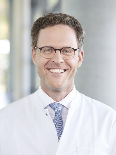 Seit dem 01. Oktober leitet Professor Christoph Michalski die Klinik für Allgemein- und Viszeralchirurgie am Universitätsklinikum Ulm.
