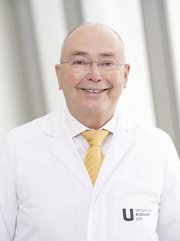 Profilbild von Prof. Dr. Wolfgang Hütter