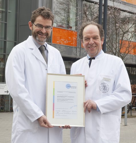 (v.l.) Prof. Dr. Helmut Hummler, Prof. Dr. Klaus-Michael Debatin_Universitätsklinikum Ulm