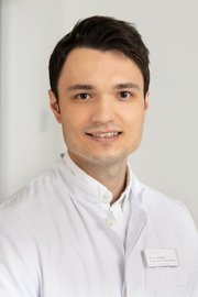 Profilbild von Dr. med. Andreas Ziebart, FEBNS