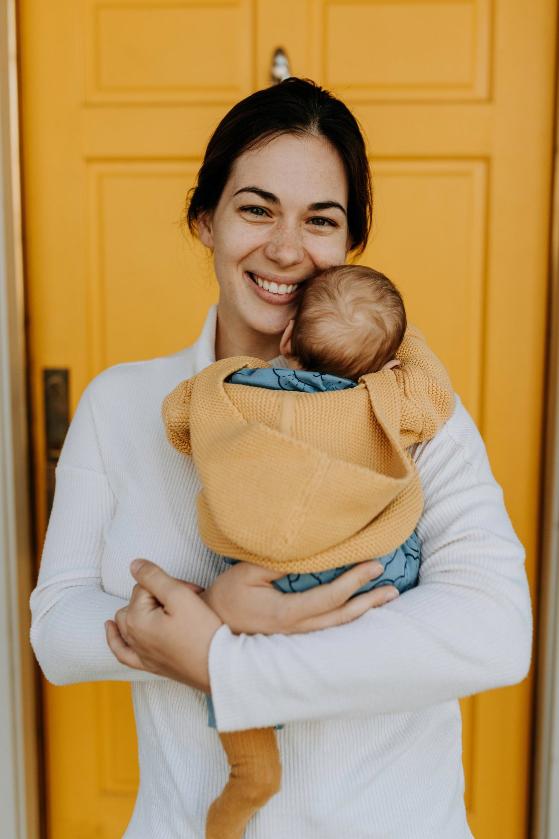 Quelle: www.pexels.com Frau mit Baby
