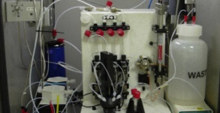 Radiosynthesizer for radiopharmaceutical synthesis