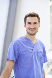 Profilbild von Dr. Gabriel Schacht