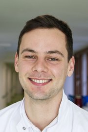 Profilbild von Dr. med. Manuel Sterneder