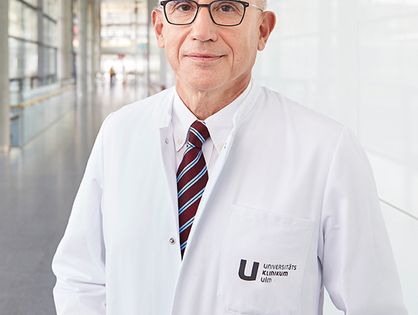Professor Dr. Hartmut Döhner