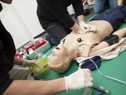 Reanimationsübung_Foto: Universitätsklinikum Ulm