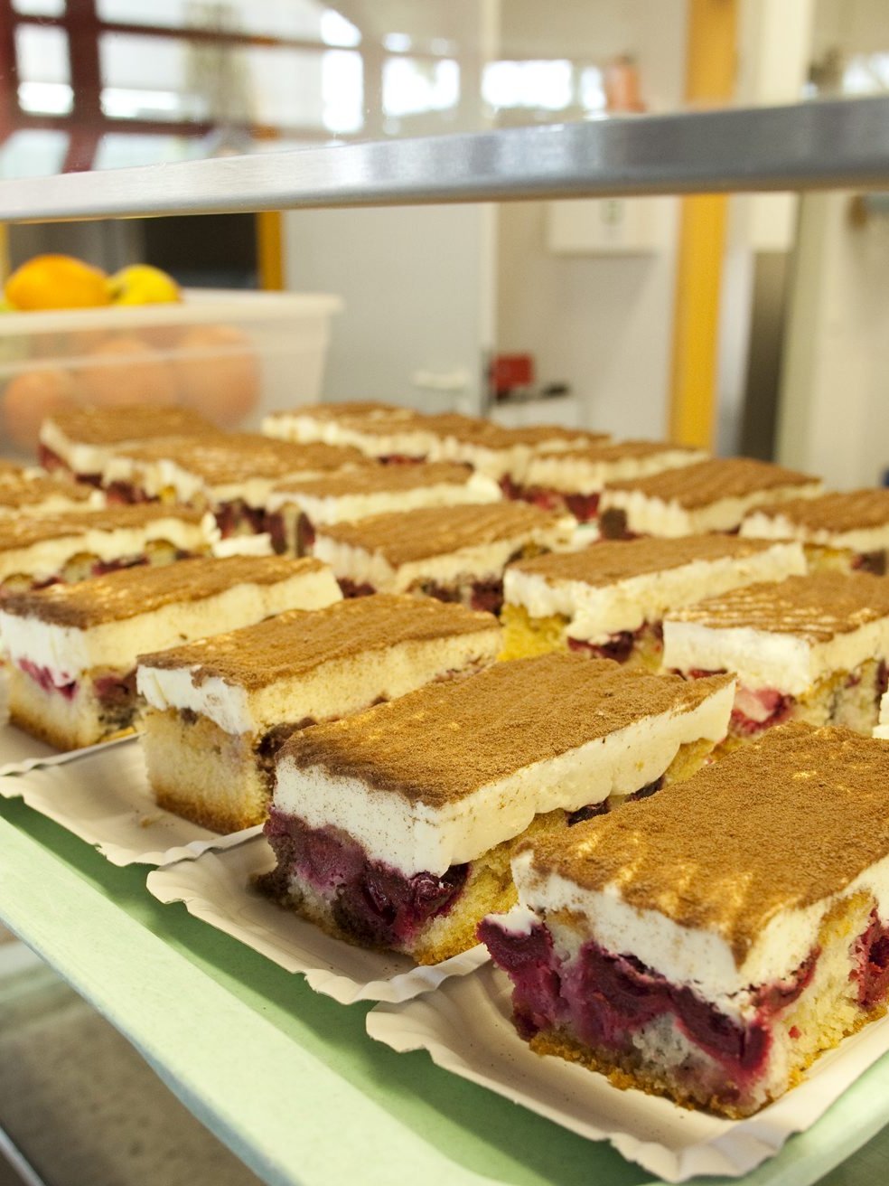 Kuchenangebot im Casino des Universitätsklinikums Ulm