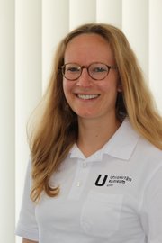 Profilbild von Dr. med. dent. Charlotte Bauder