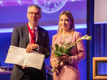 Prof. Dr. Marie-Nicole Theodoraki wurde im Rahmen der Jahresversammlung der Deutschen Gesellschaft für Hals-Nasen-Ohren-Heilkunde, Kopf- und Hals-Chirurgie mit dem Anton-von-Tröltsch-Preis ausgezeichnet.