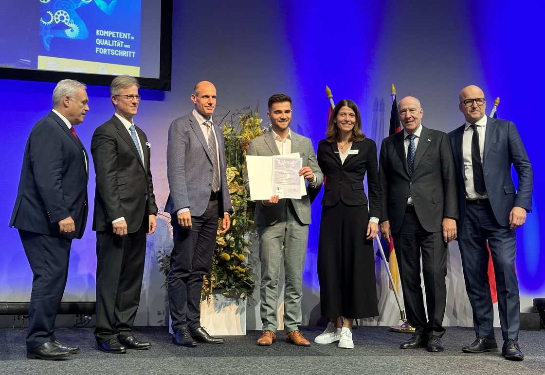 Michael Steinberger during the award ceremony