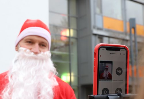 Viele Kinder können ihre Station nicht verlassen, daher wurde die Aktion auch digital für die Patient*innen übertragen. 