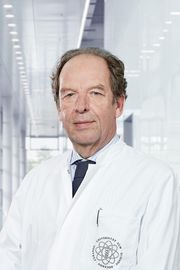 Profilbild von Prof. Dr. med. Klaus-Michael Debatin