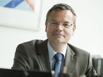 Erforscht neuen Therapieansätzen für Morbus Waldenström: Professor Buske (Foto: Universitätsklinikum Ulm).